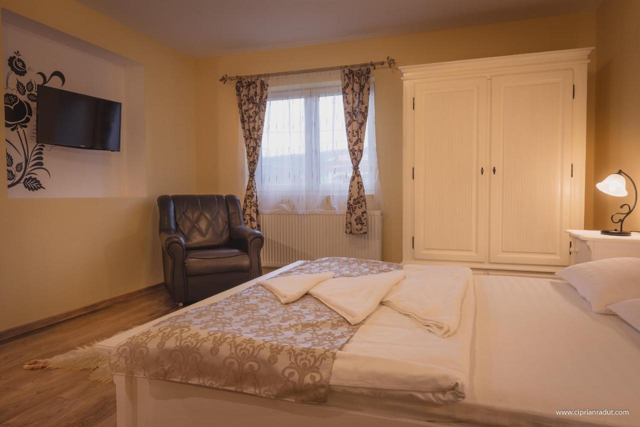 Hotel Casa Sasului à Bazna Extérieur photo